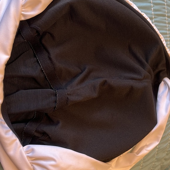 Lauren one piece synched waist slimming fit - Picture 7 of 8